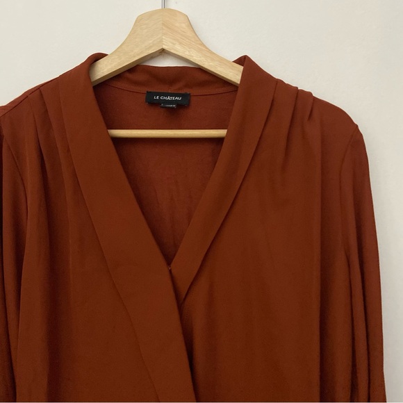 Le Chateau Orange Draped V-Neck Blouse - Picture 2 of 8